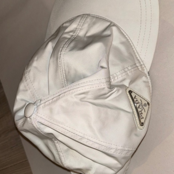 Prada hat - Picture 1 of 1